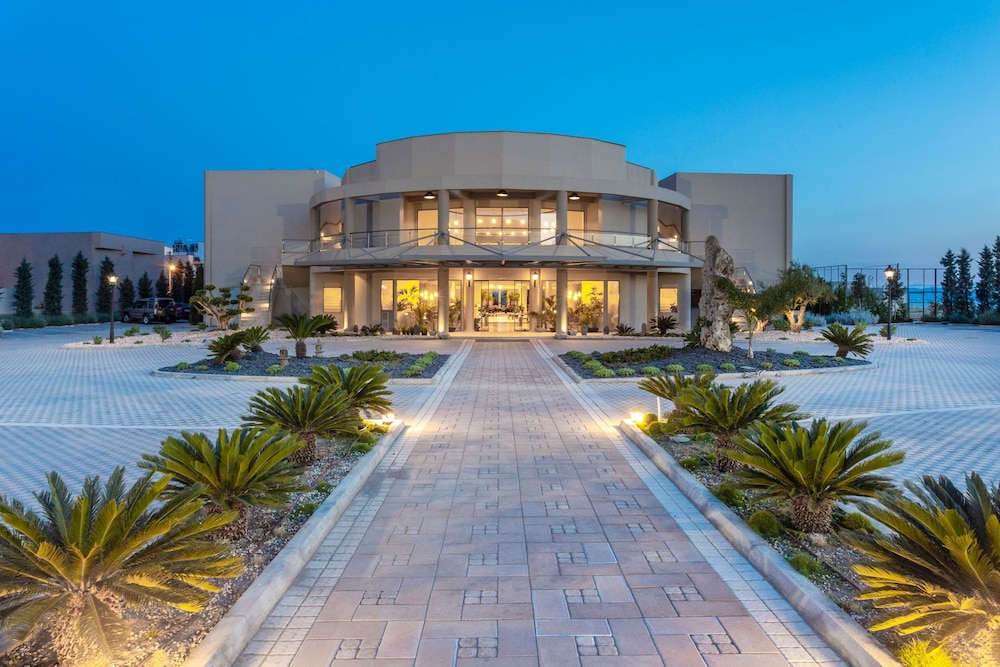 Elysian Luxury Hotel & Spa in Kalamata, Greece