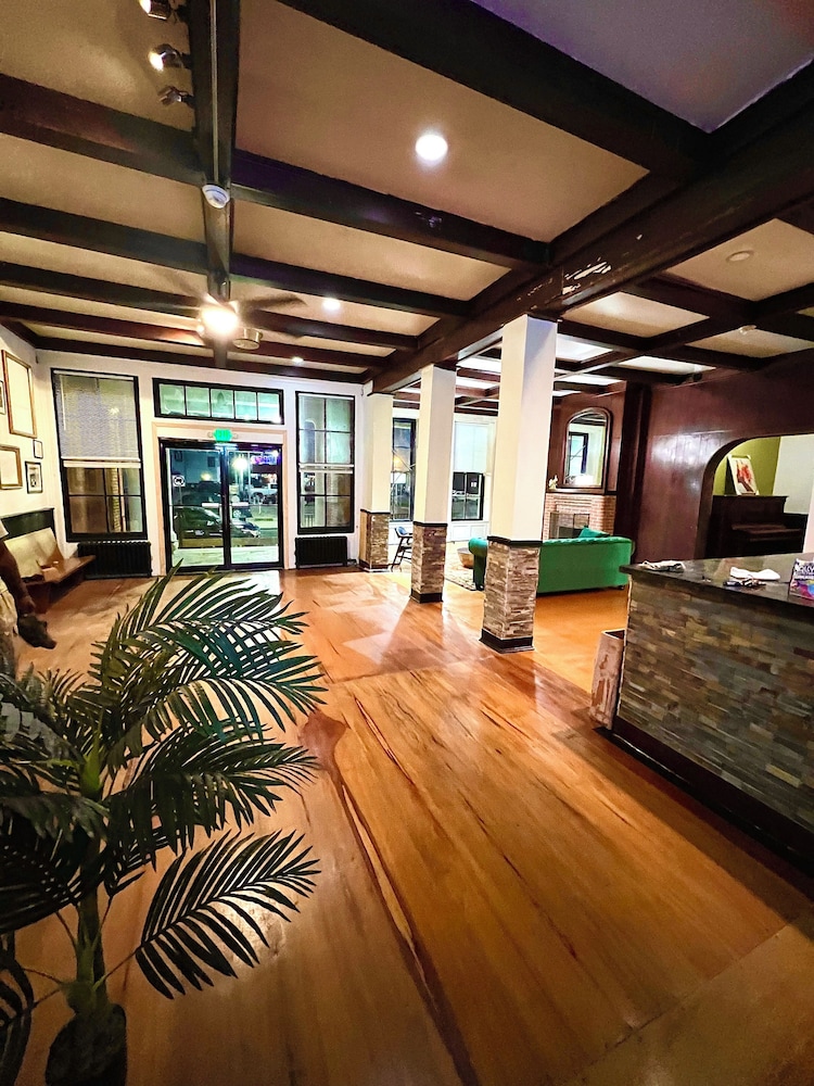 The Fallon Hotel - last minute hotel in Lock Haven