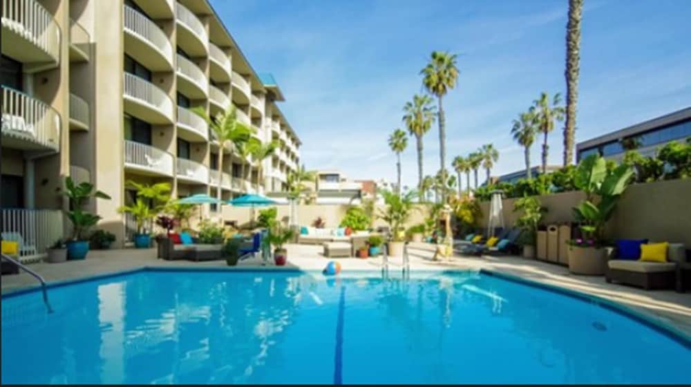 Inn By The Sea La Jolla — La Jolla