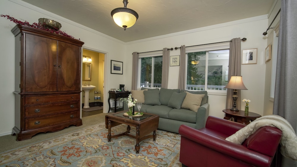 Warm Springs Inn & Winery - photo 41