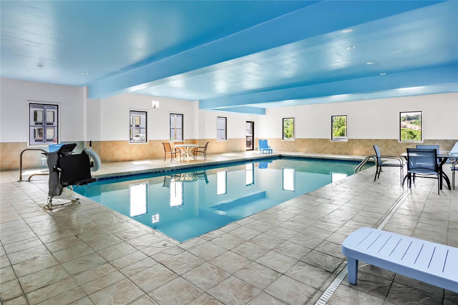 Econo Lodge Mt Hope Beckley North - photo 28