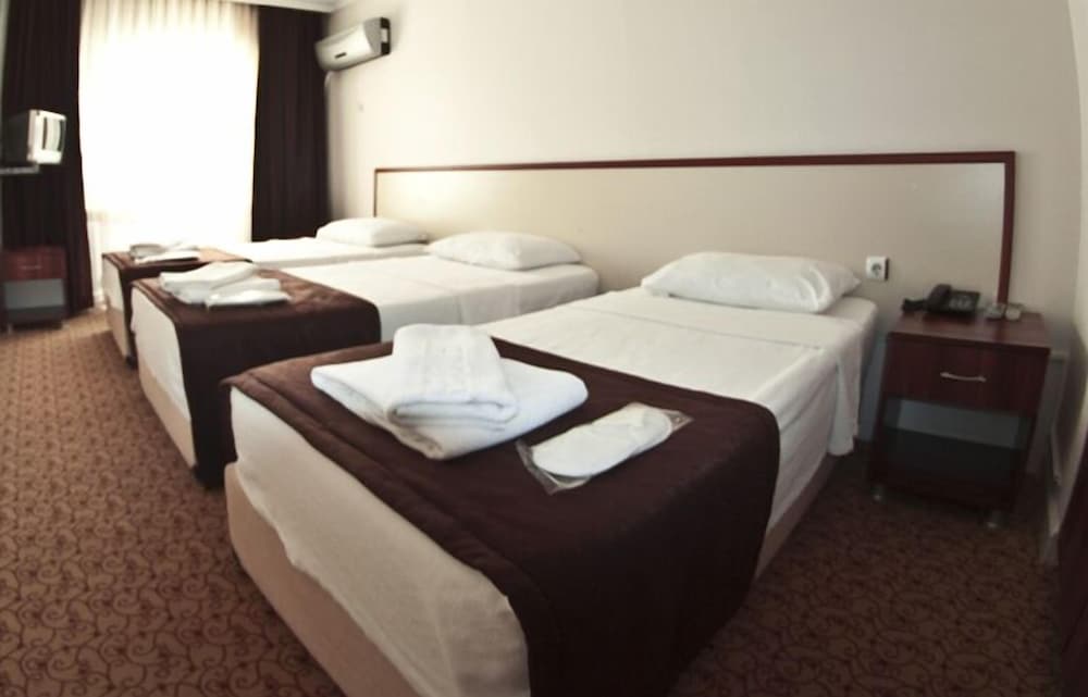 Kiraz Hotel — hotel in Lapseki