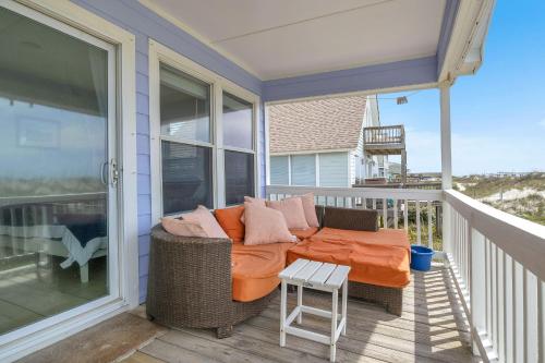 Mead Us At The Pier by Oak Island Accommodations - photo 37