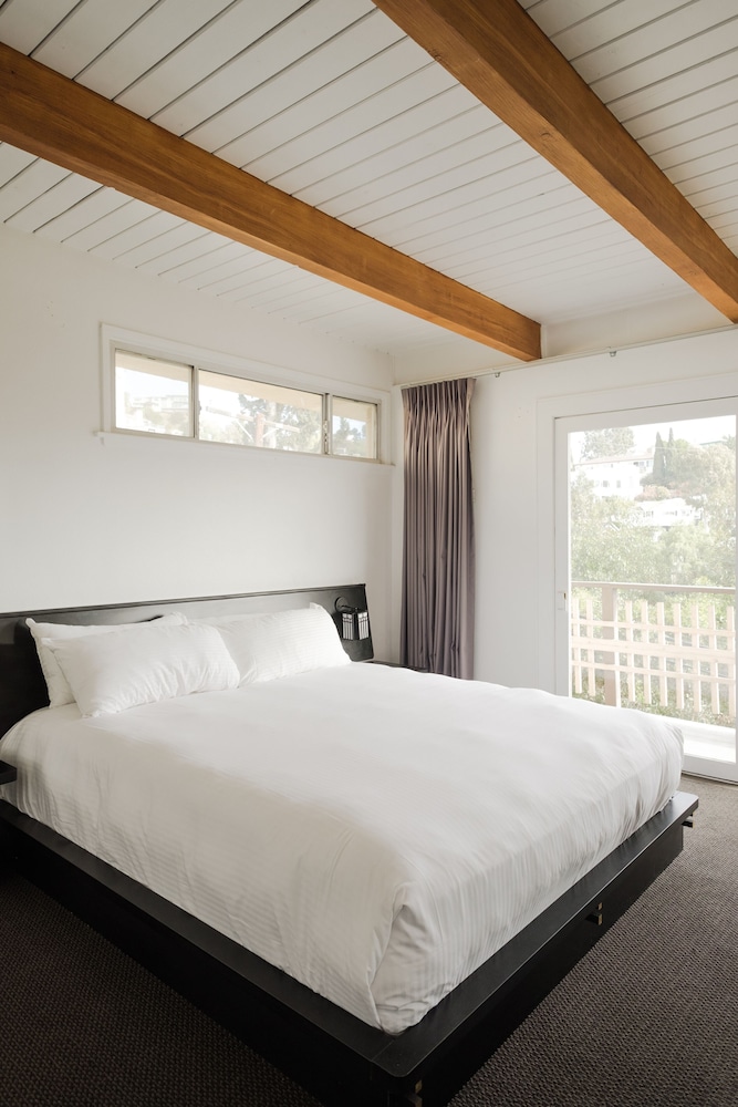 Hollywood Hills Hotel - photo 9
