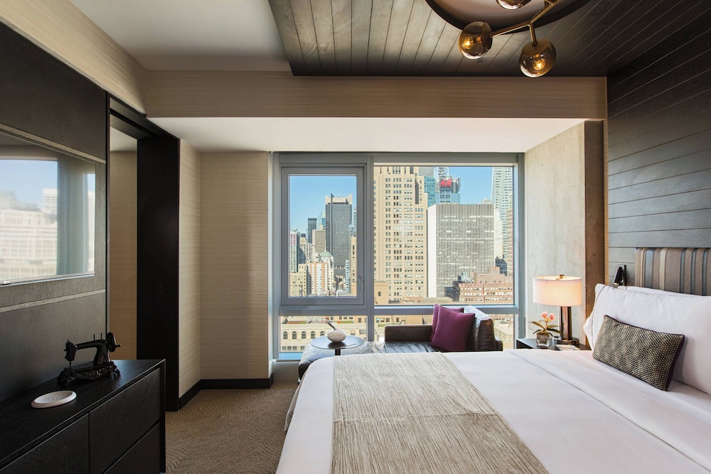 Renaissance New York Midtown Hotel - photo 17