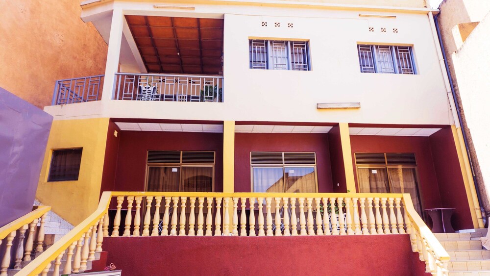 Kigali Holiday Hotel - carbon neutral hotel in Kigali