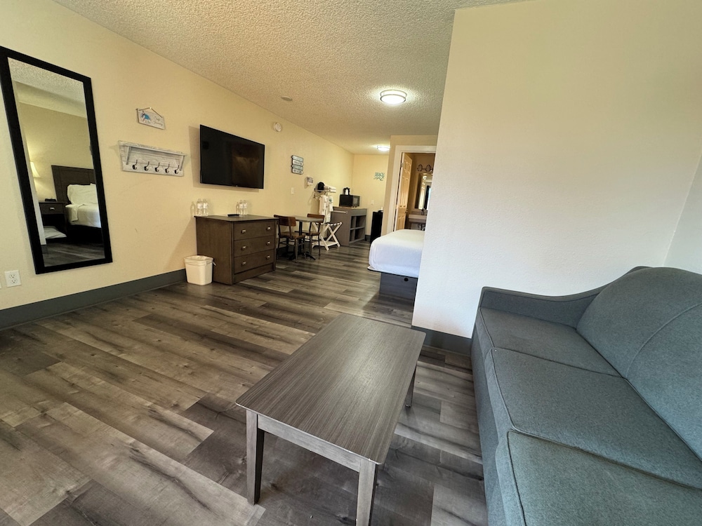 Inn at the Sea - photo 16