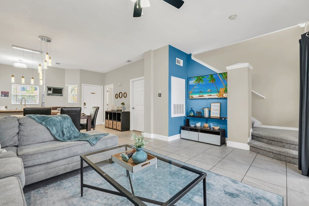 Family Oasis Cozy Retreat With Bunk Room - photo 21