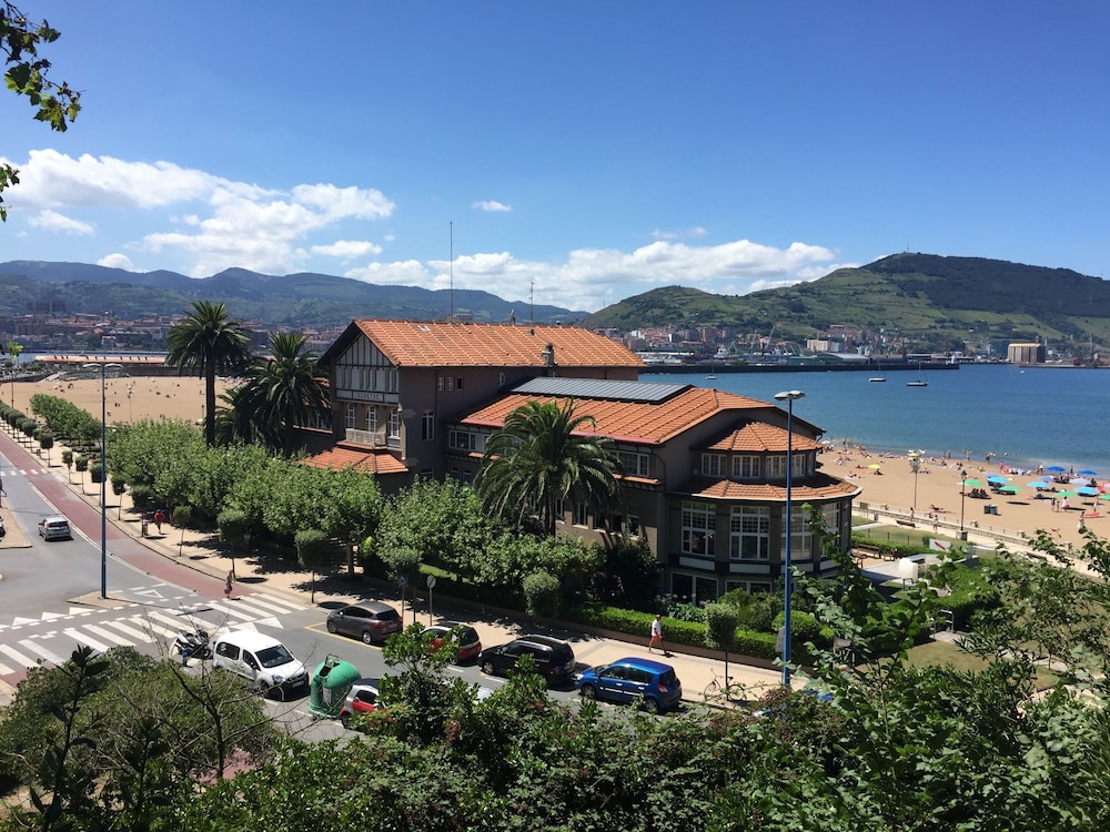 Hotel Igeretxe - carbon neutral hotel in Getxo