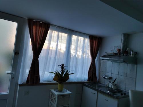 Zorić Apartments & Rooms