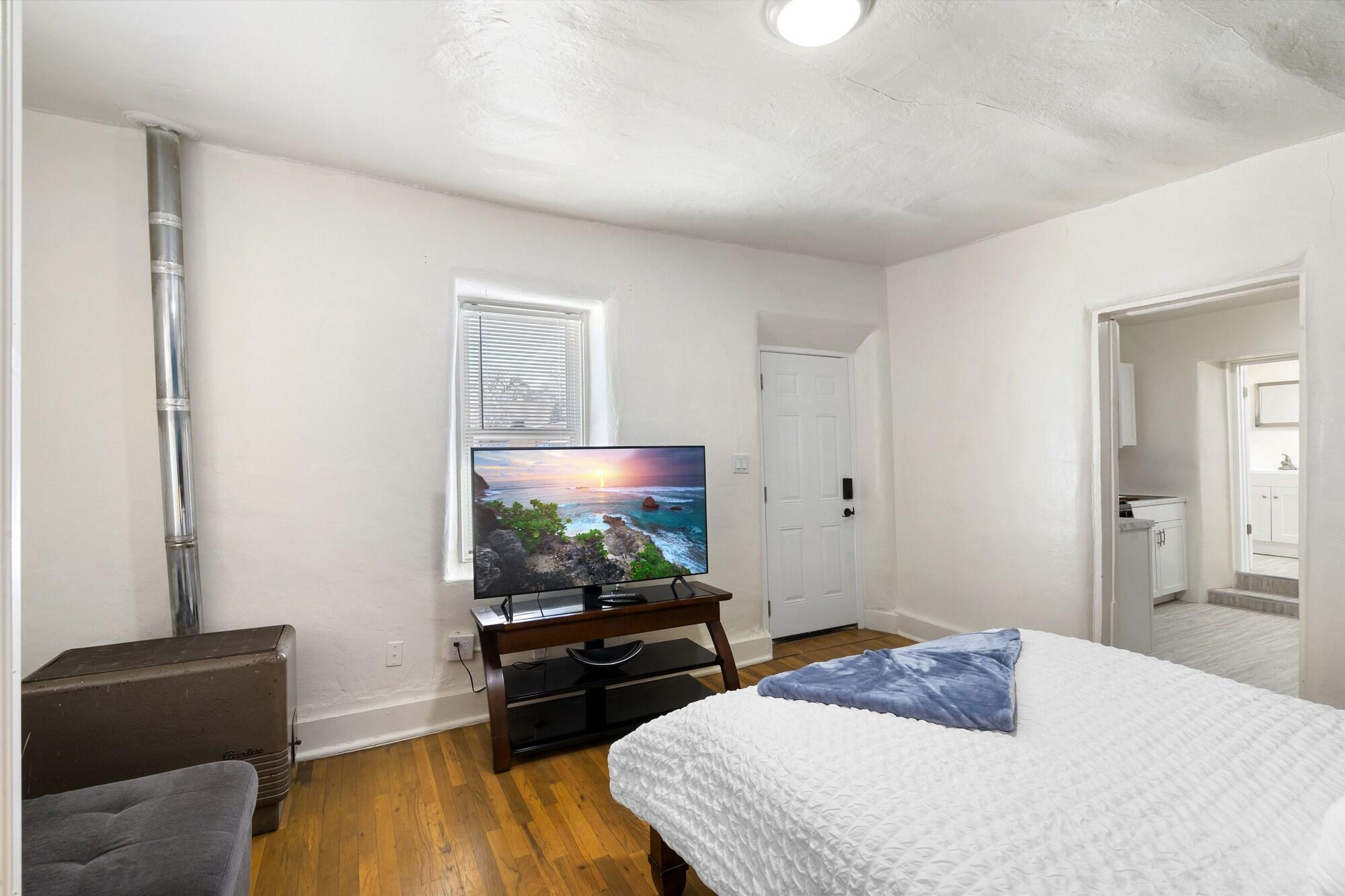 Studio Casita 15 min walk to Downtown Plaza — 4-Star Luxury Hotel in Santa Fe, United States