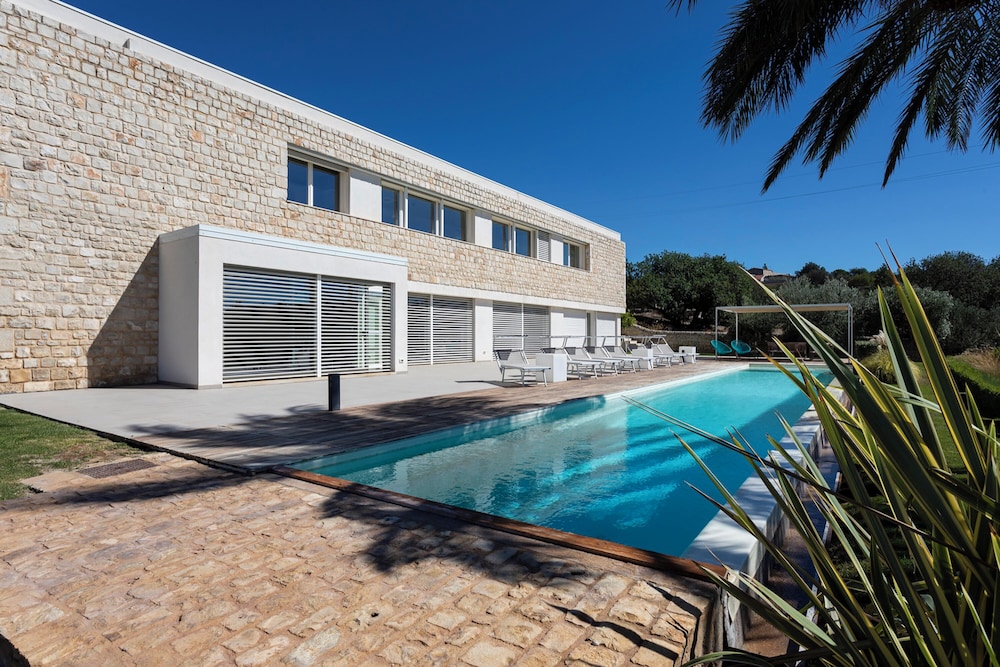 Villa Ficus — 4-Star Luxury Hotel in Scicli, Italy