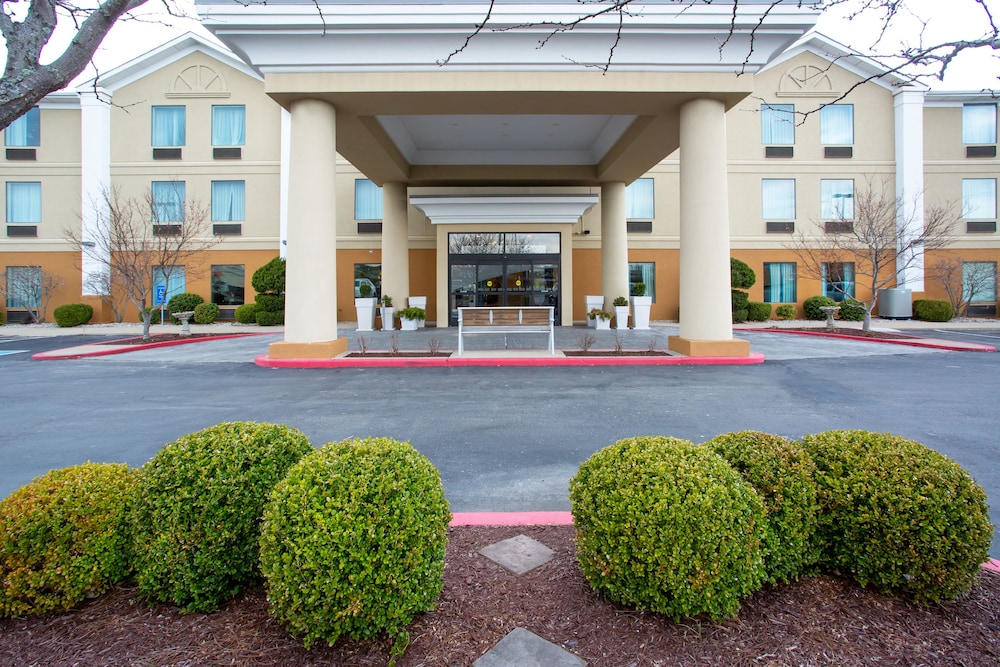 Holiday Inn Express Nicholasville by IHG - photo 51