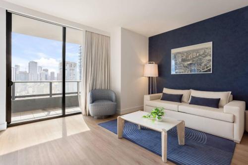 2012 New Apt with Pool and Gym in front of Kaseya Center — 4-Star Luxury Hotel in Miami, United States
