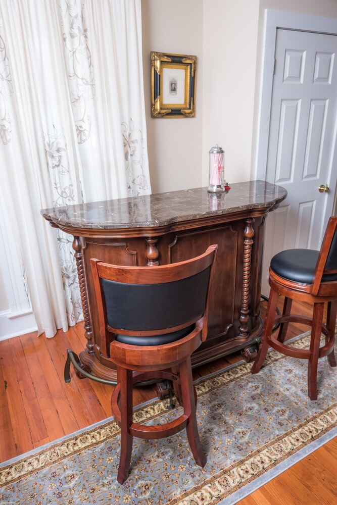Dennison Street Inn Bed & Breakfast - photo 37
