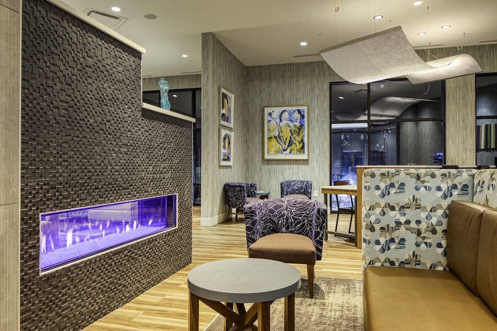 Holiday Inn Express & Suites Charlotte South End by IHG - photo 112