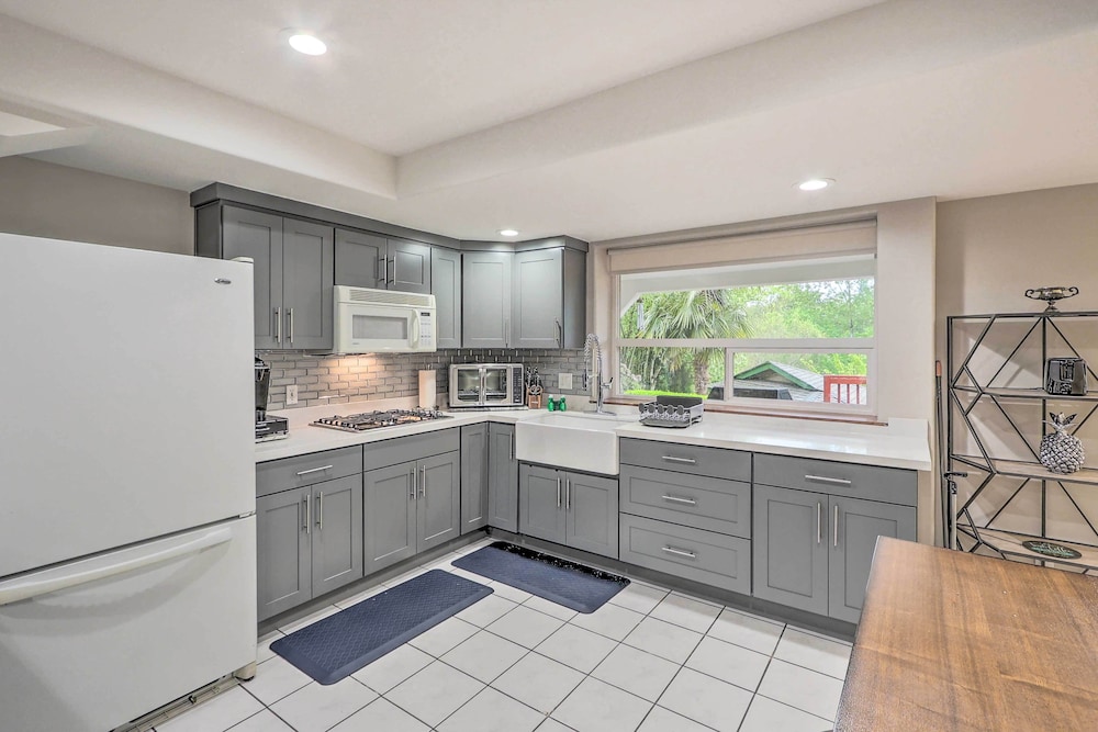 Spacious Kent Home Great for Large Families — Kent — photo 4