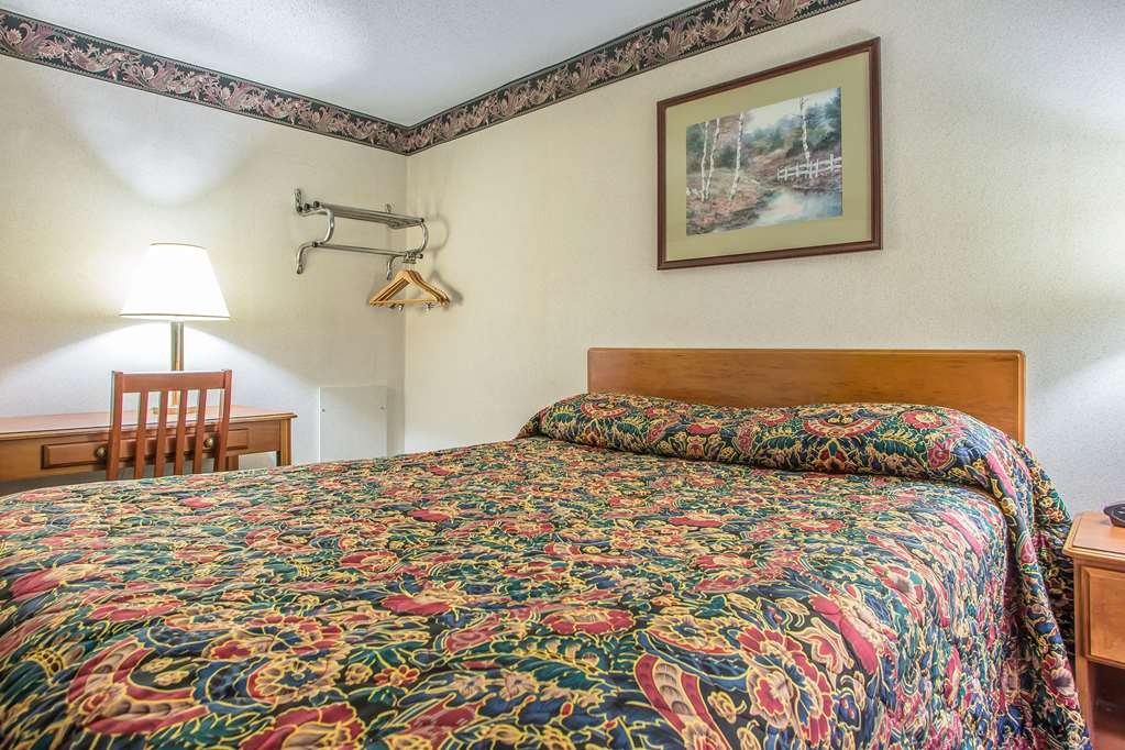 Rodeway Inn Bedford PA - photo 9