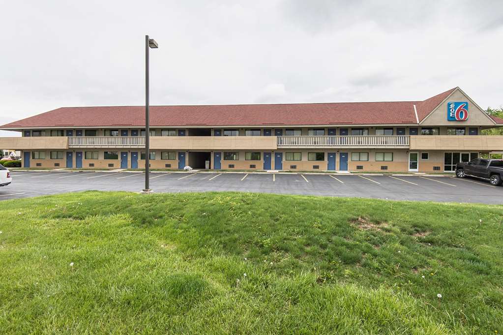 Motel 6 Overland Park KS - photo 6