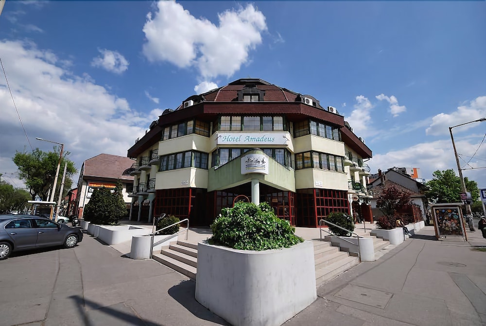 Hotel Amadeus - carbon neutral hotel in Budapest