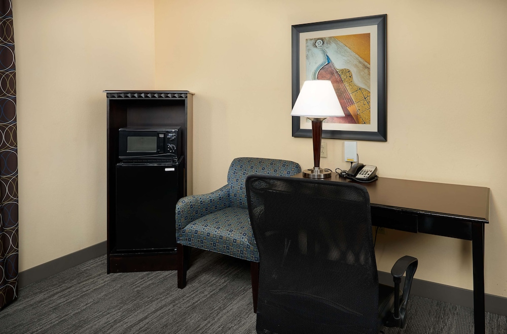 Hampton Inn & Suites Mt. Juliet - photo 14