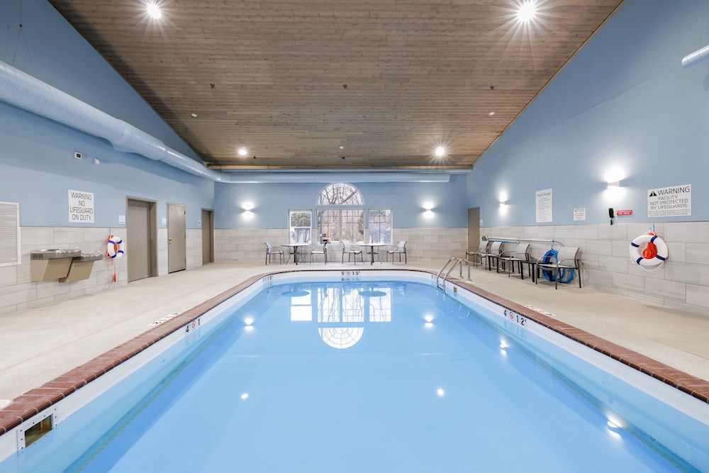 Holiday Inn Express & Suites Zion by IHG - photo 28