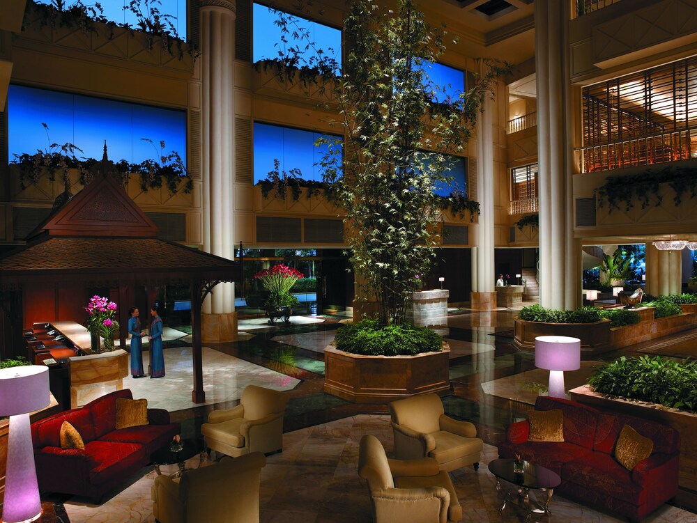 Shangri La Hotel Bangkok Serviced Apartments