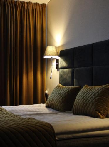 Senoji užeiga — 4-Star Luxury Hotel in Moletai, Lithuania