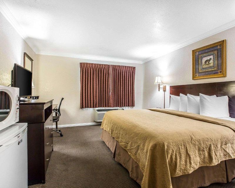 Quality Inn & Suites Thousand Oaks - photo 24