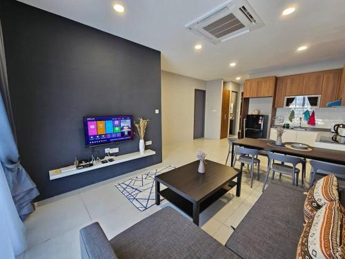 Kuching Podium Opposite Mall 3BR free parking with Pool A2 — 4-Star Luxury Hotel in Kuching, Malaysia