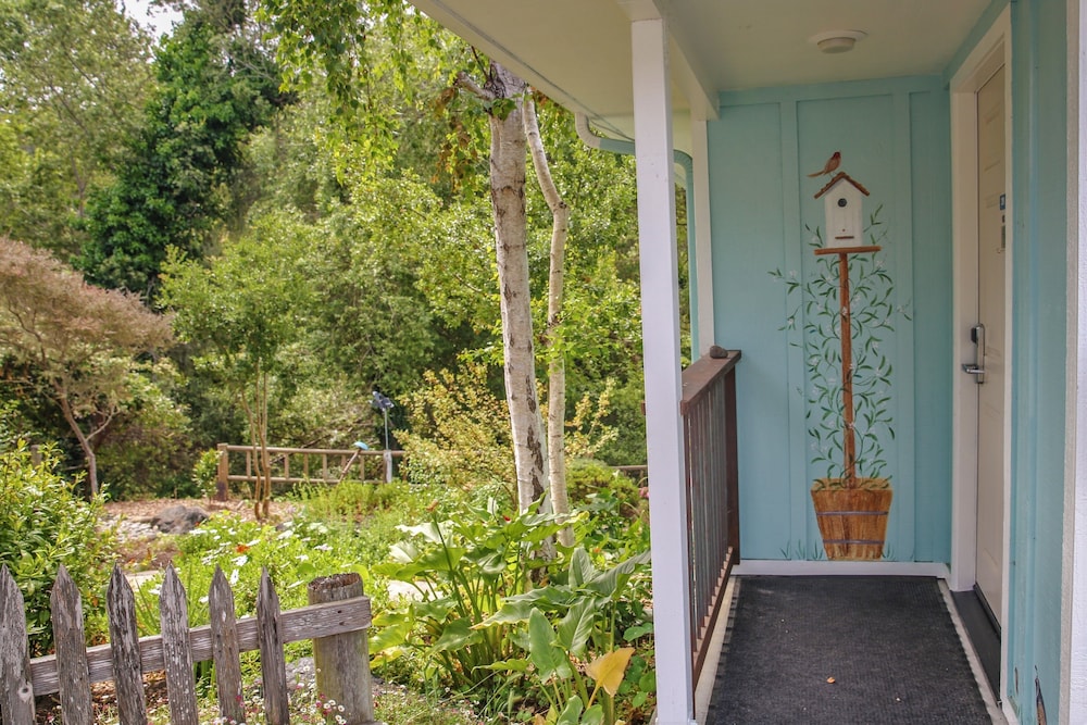 Bluebird Inn - photo 29