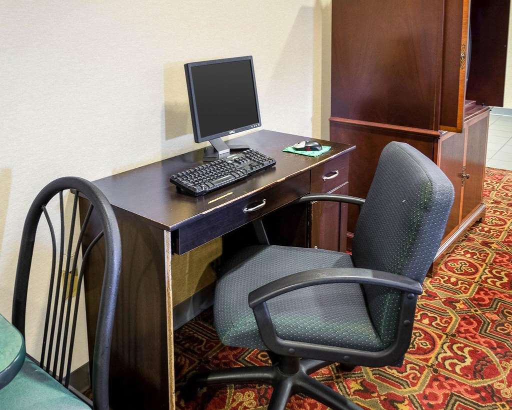 Econo Lodge Yazoo City - photo 32