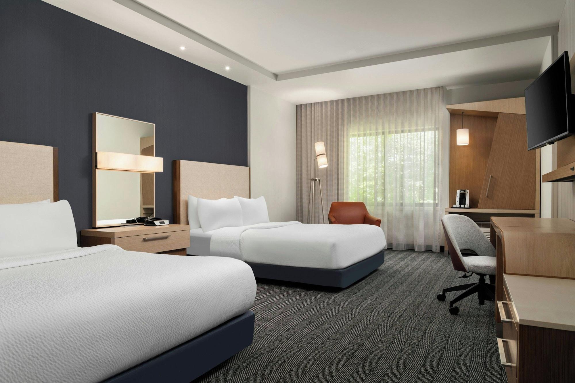 Courtyard by Marriott Denver North Westminster - carbon neutral hotel in Westminster