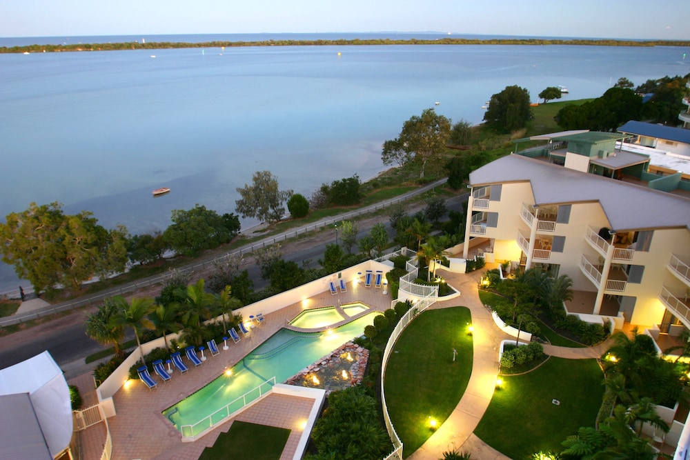Moorings Beach Resort — hotel in Golden Beach