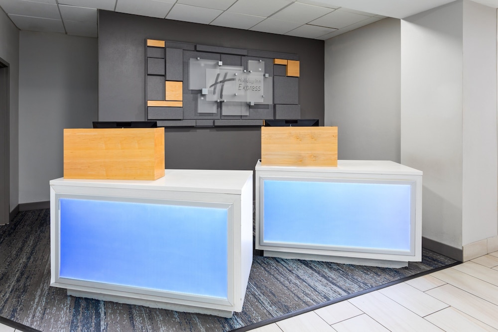 Holiday Inn Express New Albany Louisville NW by IHG - photo 39