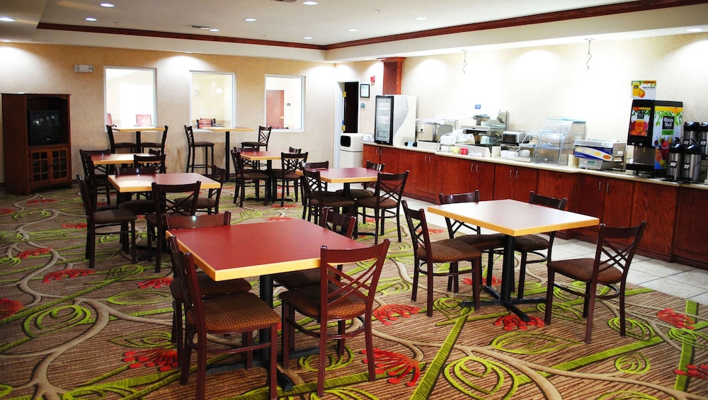 Magnuson Hotel Commerce - photo 19