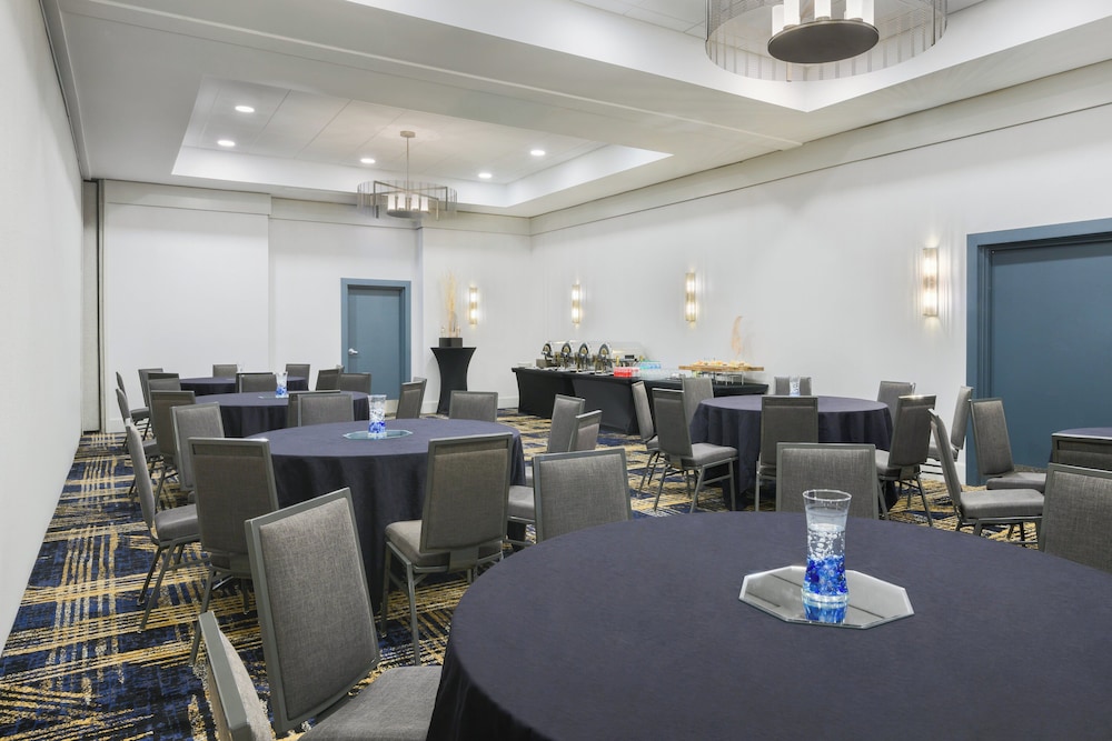 Crowne Plaza Hotel Jacksonville Airport I 95N by IHG - photo 35