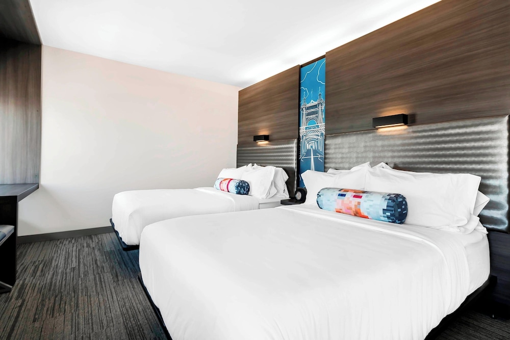 Aloft Newport On The Levee - photo 10