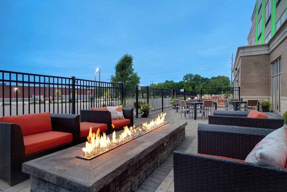 Holiday Inn Grand Rapids North Walker by IHG - photo 32