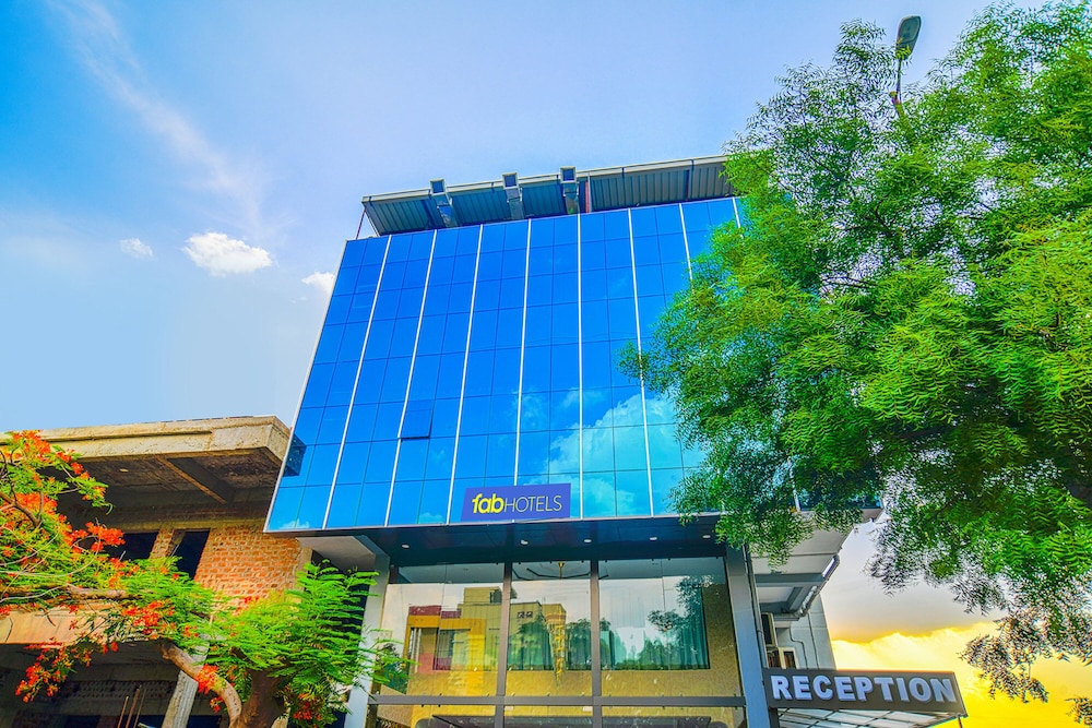 FabHotel J Palace — Indore — photo 2