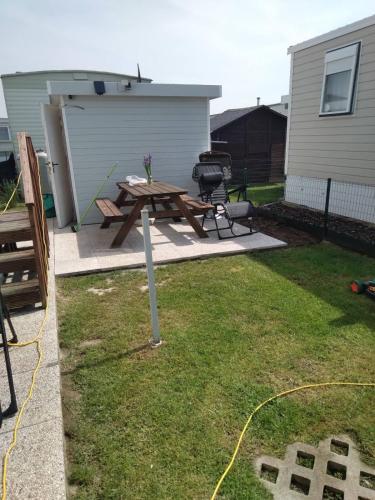 Dans le vent in Middelkerke, Belgium