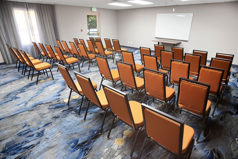 Fairfield Inn & Suites Rancho Cordova - photo 36