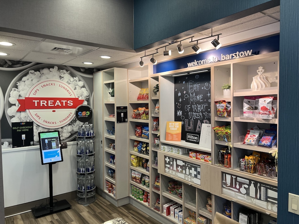 Hampton Inn & Suites Barstow - photo 4