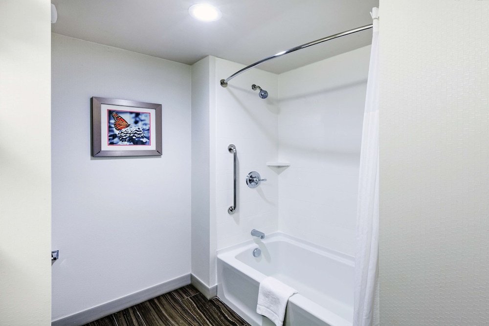 Hampton Inn North Little Rock McCain Mall - photo 31