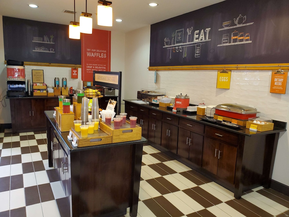 Hampton Inn Stow - photo 29