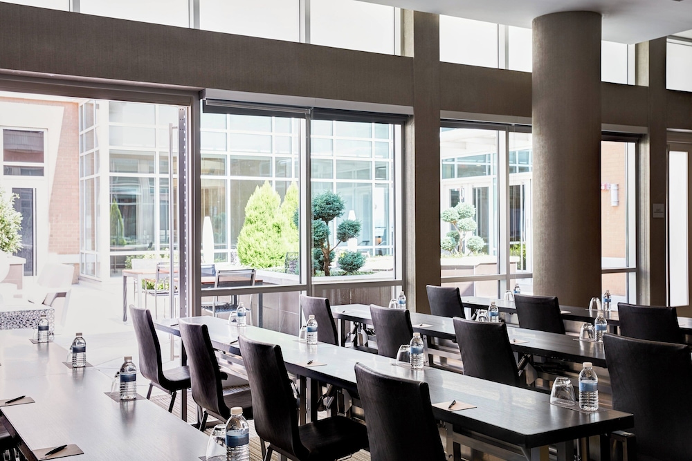 AC Hotel by Marriott National Harbor Washington D.C. Area - photo 57