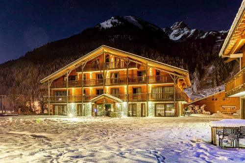 FranceComfort AlpResort Portes du Soleil in La Chapelle-Saint-Luc, France