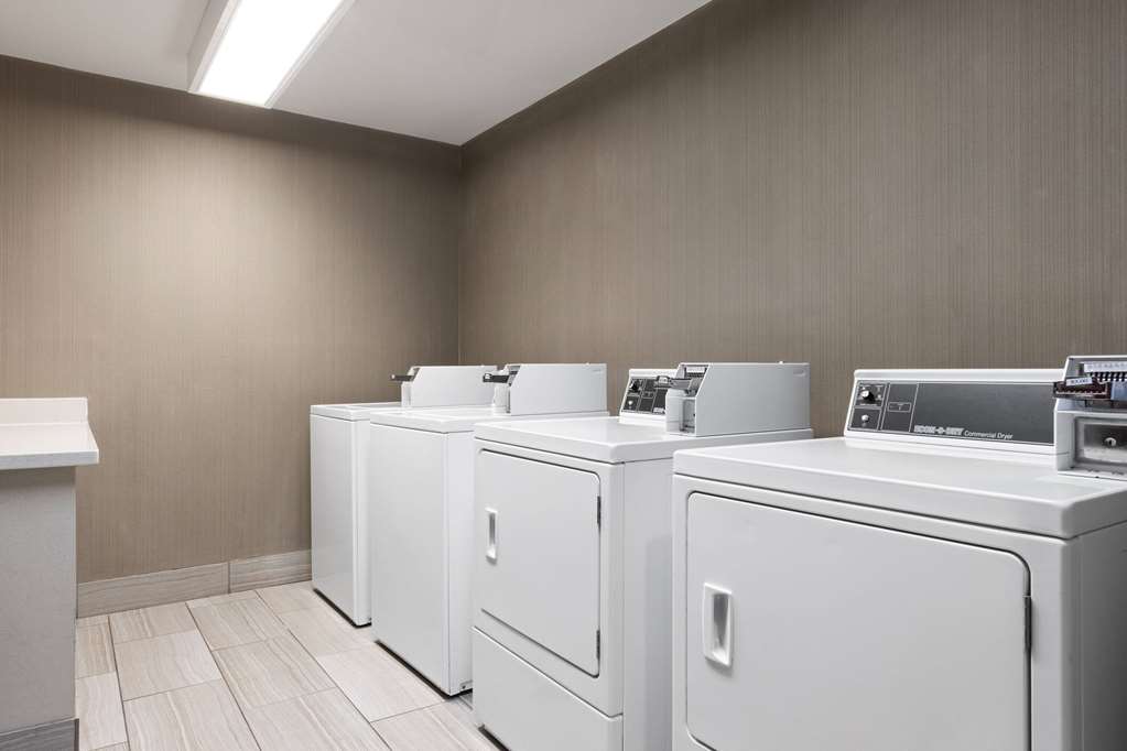 La Quinta Inn & Suites by Wyndham Williams Grand Canyon Area - photo 48
