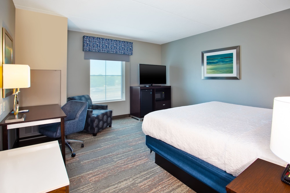 Hampton Inn & Suites Columbia Southeast Ft. Jackson - photo 5