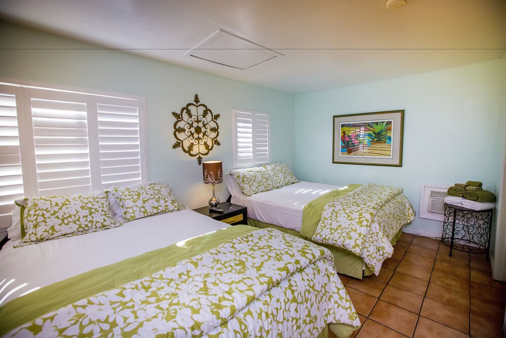 Leucadia Beach Inn - photo 18